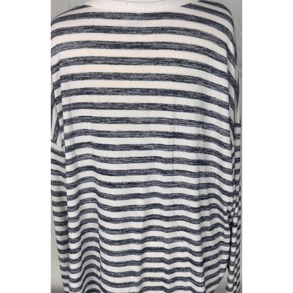 Time and Tru XXL 20 Hacci Knit Blue Cream Stripe Rayon Polyester Blend Top - Picture 2 of 10
